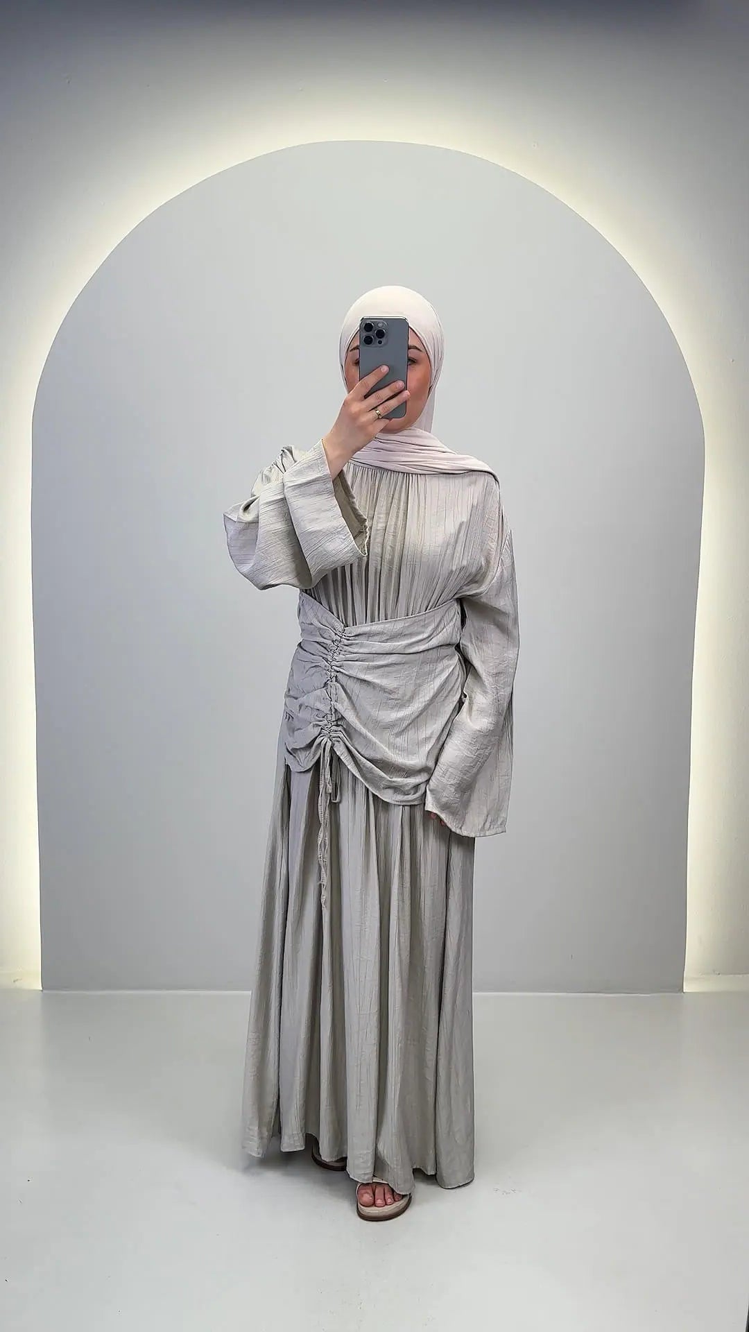 Robe Sahra