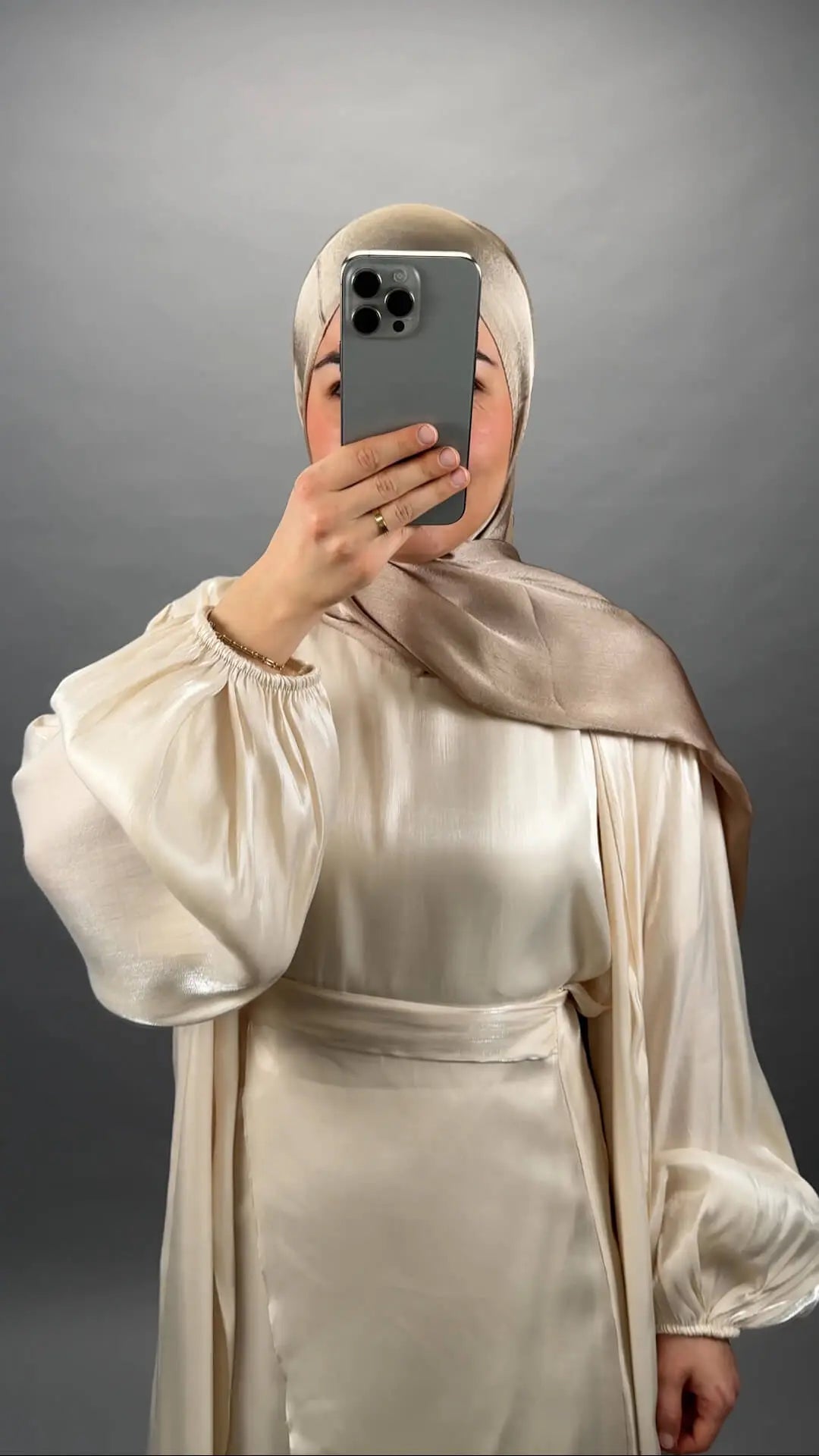 Gabiya Abaya Beige 01