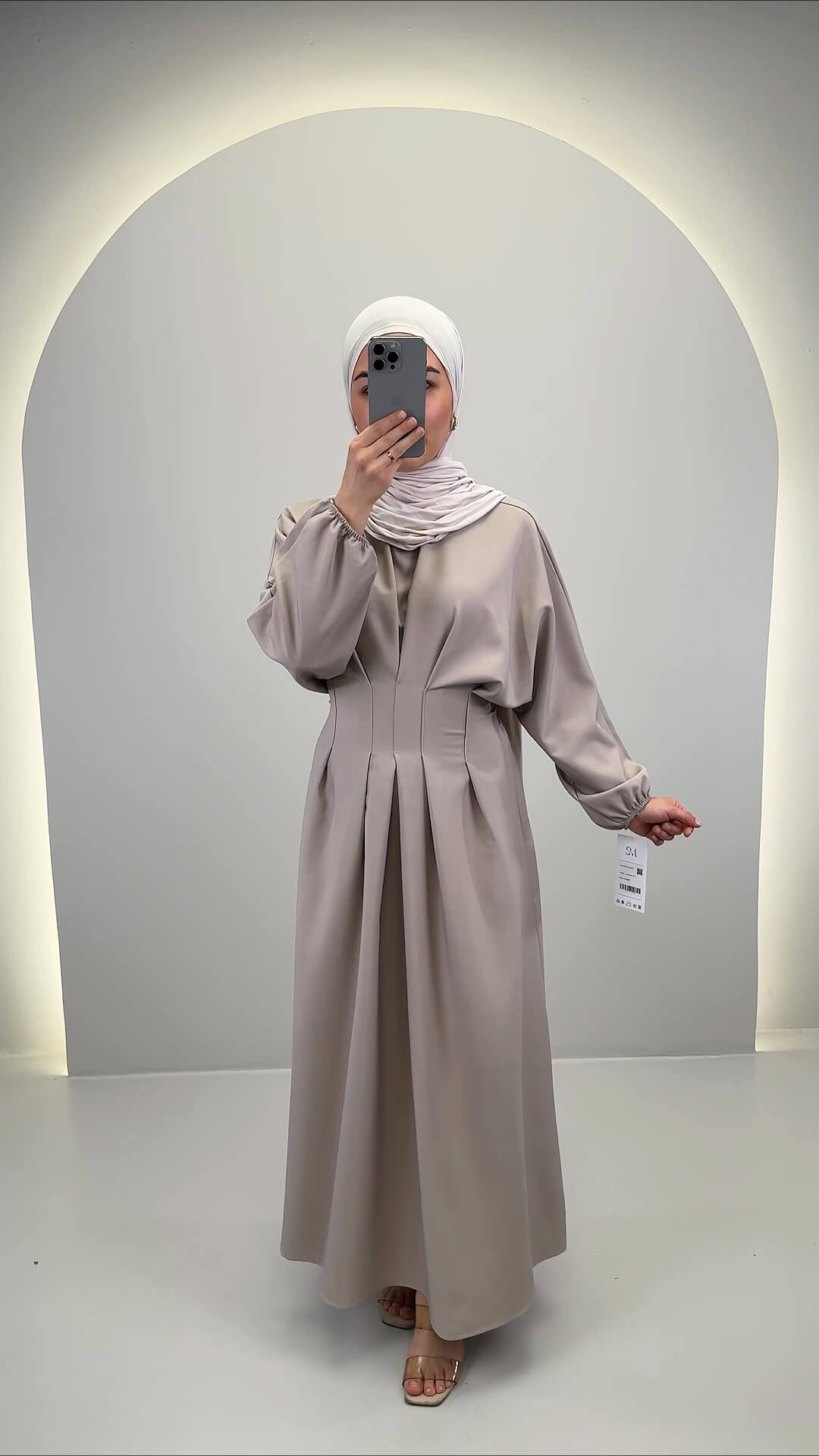 Loya Kleid Taupe 01